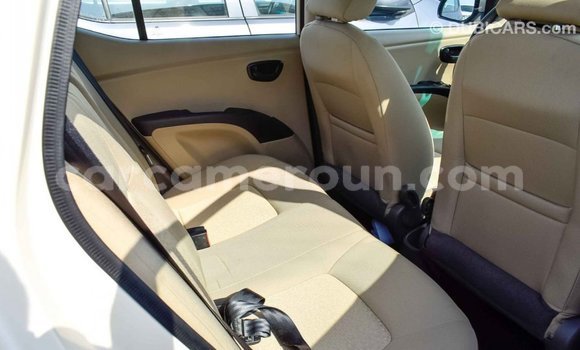 Acheter Import Voiture Hyundai i10 Beige à Import - Dubai, Adamawa Acheter Import Voiture Hyundai i10 Beige à Import - Dubai, Adamawa