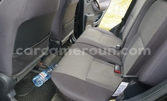 Acheter Import Voiture Toyota RAV4 Noir à Yaoundé, Central Cameroon Acheter Import Voiture Toyota RAV4 Noir à Yaoundé, Central Cameroon