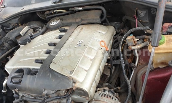 Acheter Occasion Voiture Volkswagen Touareg Rouge à Yaoundé, Central Cameroon Acheter Occasion Voiture Volkswagen Touareg Rouge à Yaoundé, Central Cameroon