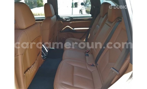 Acheter Import Voiture Porsche Cayenne Blanc à Import - Dubai, Adamawa Acheter Import Voiture Porsche Cayenne Blanc à Import - Dubai, Adamawa