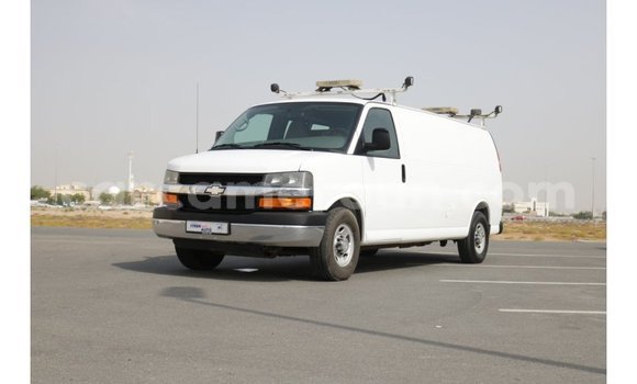 Sayi Imported Chevrolet Express White Mota in Import - Dubai a Adamawa