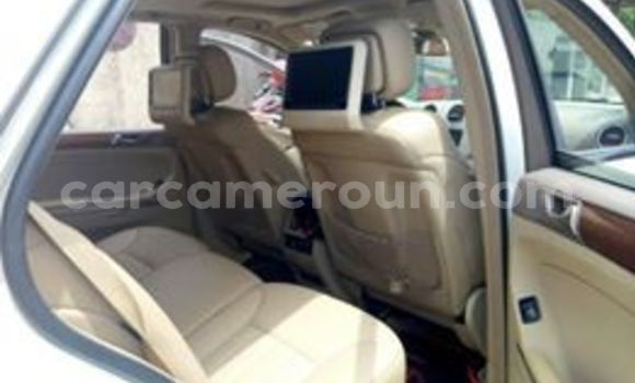 Acheter Occasion Voiture Mercedes‒Benz ML–Class Blanc à Douala, Littoral Cameroon Acheter Occasion Voiture Mercedes‒Benz ML–Class Blanc à Douala, Littoral Cameroon