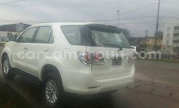 Acheter Occasion Voiture Toyota Fortuner Blanc à Douala, Littoral Cameroon Acheter Occasion Voiture Toyota Fortuner Blanc à Douala, Littoral Cameroon