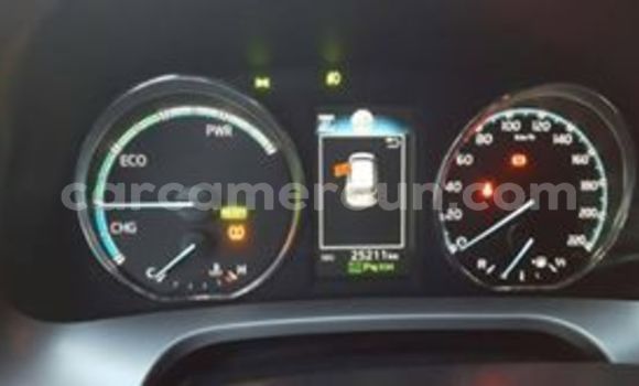 Acheter Occasion Voiture Toyota RAV4 Gris à Douala, Littoral Cameroon Acheter Occasion Voiture Toyota RAV4 Gris à Douala, Littoral Cameroon