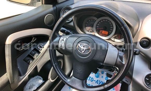 Sayi Na hannu Toyota RAV4 Sauran Mota in Yaounde a Babban Kamaru Sayi Na hannu Toyota RAV4 Sauran Mota in Yaounde a Babban Kamaru