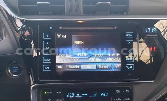 Sayi Na hannu Toyota Corolla Sauran Mota in Yaounde a Babban Kamaru Sayi Na hannu Toyota Corolla Sauran Mota in Yaounde a Babban Kamaru