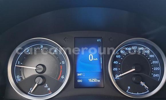 Sayi Na hannu Toyota Corolla Sauran Mota in Yaounde a Babban Kamaru Sayi Na hannu Toyota Corolla Sauran Mota in Yaounde a Babban Kamaru