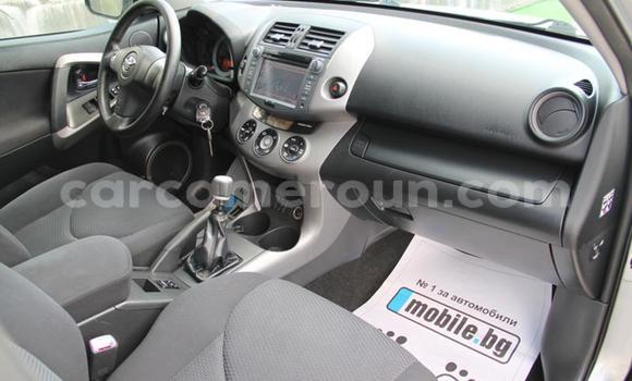 Sayi Na hannu Toyota RAV4 Sauran Mota in Yaounde a Babban Kamaru Sayi Na hannu Toyota RAV4 Sauran Mota in Yaounde a Babban Kamaru