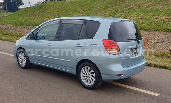 Acheter Import Voiture Toyota Spacio Bleu à Yaoundé, Central Cameroon Acheter Import Voiture Toyota Spacio Bleu à Yaoundé, Central Cameroon