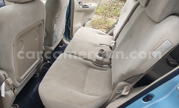 Acheter Import Voiture Toyota Spacio Bleu à Yaoundé, Central Cameroon Acheter Import Voiture Toyota Spacio Bleu à Yaoundé, Central Cameroon