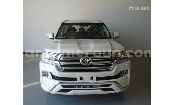 Sayi Imported Toyota Land Cruiser White Mota in Import - Dubai a Adamawa Sayi Imported Toyota Land Cruiser White Mota in Import - Dubai a Adamawa