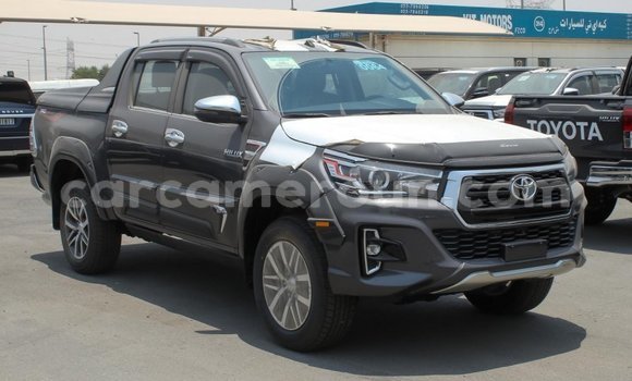 Acheter Import Voiture Toyota Hilux Noir à Import - Dubai, Adamawa Acheter Import Voiture Toyota Hilux Noir à Import - Dubai, Adamawa