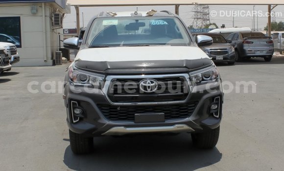 Acheter Import Voiture Toyota Hilux Noir à Import - Dubai, Adamawa Acheter Import Voiture Toyota Hilux Noir à Import - Dubai, Adamawa