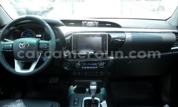 Acheter Import Voiture Toyota Hilux Noir à Import - Dubai, Adamawa Acheter Import Voiture Toyota Hilux Noir à Import - Dubai, Adamawa