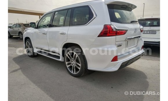 Acheter Import Voiture Lexus LX Rouge à Import - Dubai, Adamawa Acheter Import Voiture Lexus LX Rouge à Import - Dubai, Adamawa
