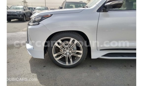 Acheter Import Voiture Lexus LX Rouge à Import - Dubai, Adamawa Acheter Import Voiture Lexus LX Rouge à Import - Dubai, Adamawa