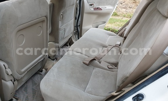 Sayi Imported Toyota Spacio White Mota in Yaounde a Babban Kamaru Sayi Imported Toyota Spacio White Mota in Yaounde a Babban Kamaru