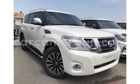 Acheter Import Voiture Nissan Patrol Blanc à Import - Dubai, Adamawa Acheter Import Voiture Nissan Patrol Blanc à Import - Dubai, Adamawa