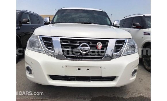 Acheter Import Voiture Nissan Patrol Blanc à Import - Dubai, Adamawa Acheter Import Voiture Nissan Patrol Blanc à Import - Dubai, Adamawa