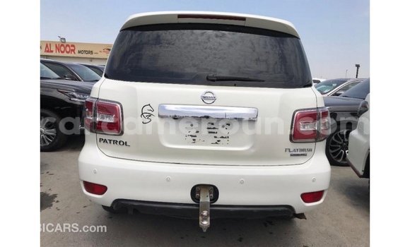 Acheter Import Voiture Nissan Patrol Blanc à Import - Dubai, Adamawa Acheter Import Voiture Nissan Patrol Blanc à Import - Dubai, Adamawa