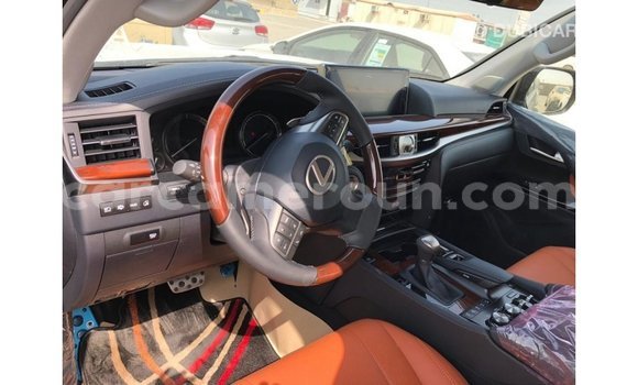 Sayi Imported Lexus LX White Mota in Import - Dubai a Adamawa Sayi Imported Lexus LX White Mota in Import - Dubai a Adamawa