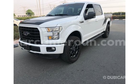 Acheter Import Voiture Ford Club Wagon Blanc à Import - Dubai, Adamawa Acheter Import Voiture Ford Club Wagon Blanc à Import - Dubai, Adamawa