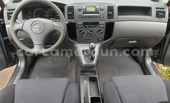 Buy Import Toyota Corolla Verso Black Car in Yaounde in Central Cameroon Buy Import Toyota Corolla Verso Black Car in Yaounde in Central Cameroon