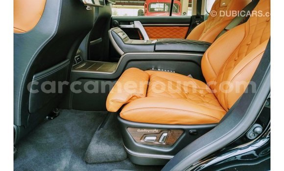 Acheter Import Voiture Toyota Land Cruiser Noir à Import - Dubai, Adamawa Acheter Import Voiture Toyota Land Cruiser Noir à Import - Dubai, Adamawa