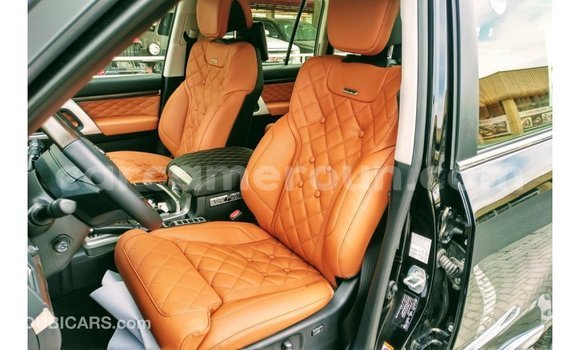 Acheter Import Voiture Toyota Land Cruiser Noir à Import - Dubai, Adamawa Acheter Import Voiture Toyota Land Cruiser Noir à Import - Dubai, Adamawa