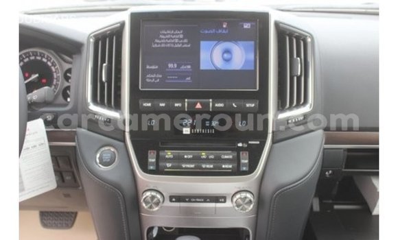 Sayi Imported Toyota Land Cruiser White Mota in Import - Dubai a Adamawa Sayi Imported Toyota Land Cruiser White Mota in Import - Dubai a Adamawa