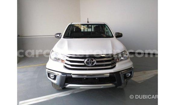 Buy Import Toyota Hilux White Car in Import - Dubai in Adamawa Buy Import Toyota Hilux White Car in Import - Dubai in Adamawa