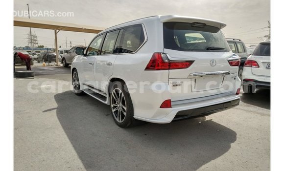 Sayi Imported Lexus LX White Mota in Import - Dubai a Adamawa Sayi Imported Lexus LX White Mota in Import - Dubai a Adamawa