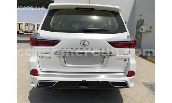 Sayi Imported Lexus LX White Mota in Import - Dubai a Adamawa Sayi Imported Lexus LX White Mota in Import - Dubai a Adamawa