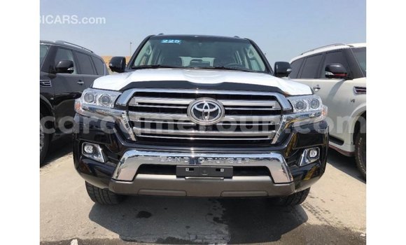 Acheter Import Voiture Toyota Land Cruiser Noir à Import - Dubai, Adamawa Acheter Import Voiture Toyota Land Cruiser Noir à Import - Dubai, Adamawa