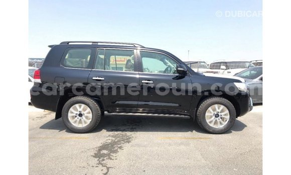 Acheter Import Voiture Toyota Land Cruiser Noir à Import - Dubai, Adamawa Acheter Import Voiture Toyota Land Cruiser Noir à Import - Dubai, Adamawa