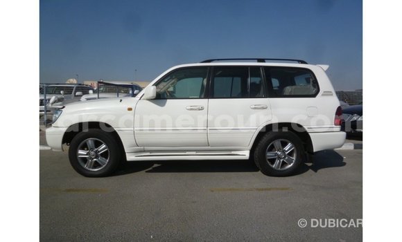 Buy Import Toyota Land Cruiser White Car in Import - Dubai in Adamawa Buy Import Toyota Land Cruiser White Car in Import - Dubai in Adamawa