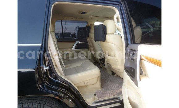 Acheter Import Voiture Toyota Land Cruiser Noir à Import - Dubai, Adamawa Acheter Import Voiture Toyota Land Cruiser Noir à Import - Dubai, Adamawa