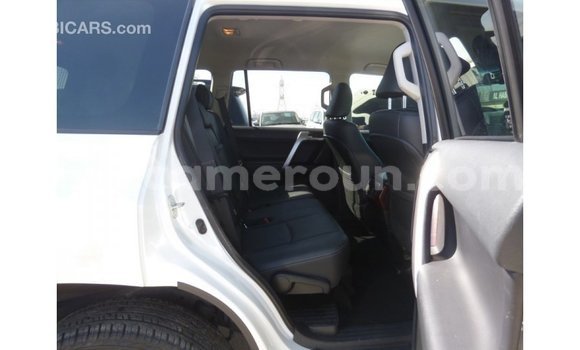 Acheter Import Voiture Toyota Prado Blanc à Import - Dubai, Adamawa Acheter Import Voiture Toyota Prado Blanc à Import - Dubai, Adamawa