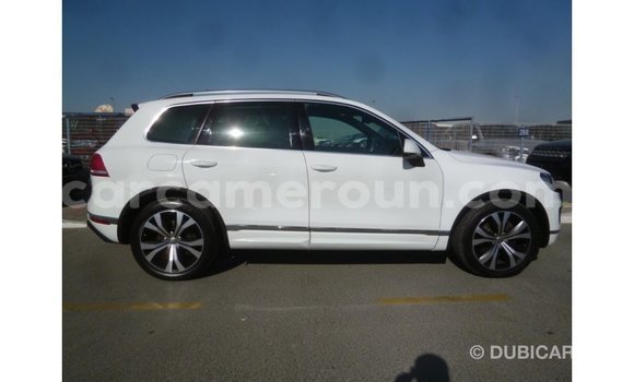 Acheter Import Voiture Volkswagen Touareg Blanc à Import - Dubai, Adamawa Acheter Import Voiture Volkswagen Touareg Blanc à Import - Dubai, Adamawa