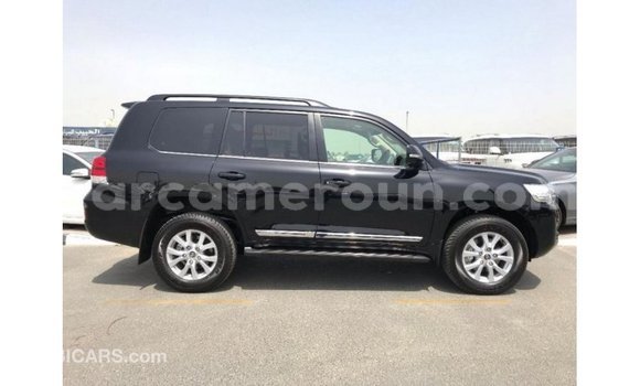 Acheter Import Voiture Toyota Land Cruiser Noir à Import - Dubai, Adamawa Acheter Import Voiture Toyota Land Cruiser Noir à Import - Dubai, Adamawa