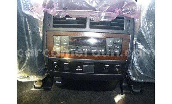 Acheter Import Voiture Toyota Land Cruiser Noir à Import - Dubai, Adamawa Acheter Import Voiture Toyota Land Cruiser Noir à Import - Dubai, Adamawa