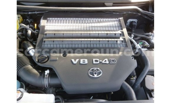Acheter Import Voiture Toyota Land Cruiser Noir à Import - Dubai, Adamawa Acheter Import Voiture Toyota Land Cruiser Noir à Import - Dubai, Adamawa