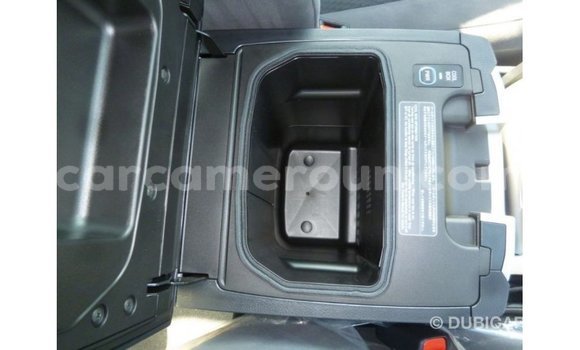 Acheter Import Voiture Toyota Land Cruiser Noir à Import - Dubai, Adamawa Acheter Import Voiture Toyota Land Cruiser Noir à Import - Dubai, Adamawa