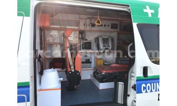 Buy Import Toyota Hiace White Car in Import - Dubai in Adamawa Buy Import Toyota Hiace White Car in Import - Dubai in Adamawa