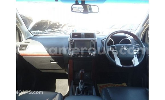 Acheter Import Voiture Toyota Prado Blanc à Import - Dubai, Adamawa Acheter Import Voiture Toyota Prado Blanc à Import - Dubai, Adamawa