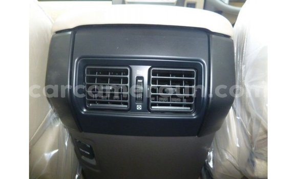 Acheter Import Voiture Toyota Prado Blanc à Import - Dubai, Adamawa Acheter Import Voiture Toyota Prado Blanc à Import - Dubai, Adamawa