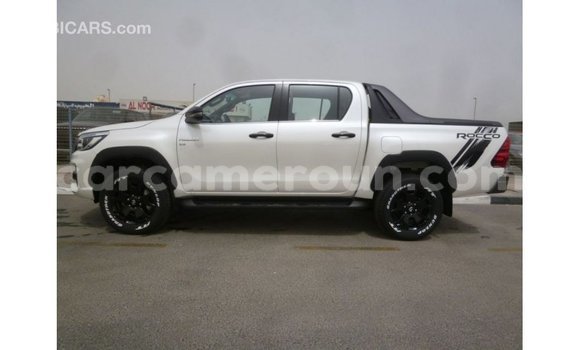 Sayi Imported Toyota Hilux White Mota in Import - Dubai a Adamawa Sayi Imported Toyota Hilux White Mota in Import - Dubai a Adamawa