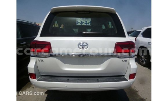 Sayi Imported Toyota Land Cruiser White Mota in Import - Dubai a Adamawa Sayi Imported Toyota Land Cruiser White Mota in Import - Dubai a Adamawa