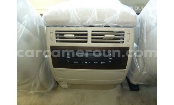 Sayi Imported Toyota Land Cruiser White Mota in Import - Dubai a Adamawa Sayi Imported Toyota Land Cruiser White Mota in Import - Dubai a Adamawa