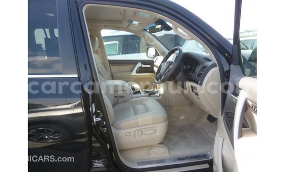 Acheter Import Voiture Toyota Land Cruiser Noir à Import - Dubai, Adamawa Acheter Import Voiture Toyota Land Cruiser Noir à Import - Dubai, Adamawa